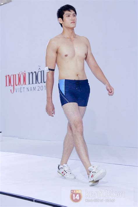 Hot boy học cực giỏi gây sốt tạiVietNam s Next Top Mode