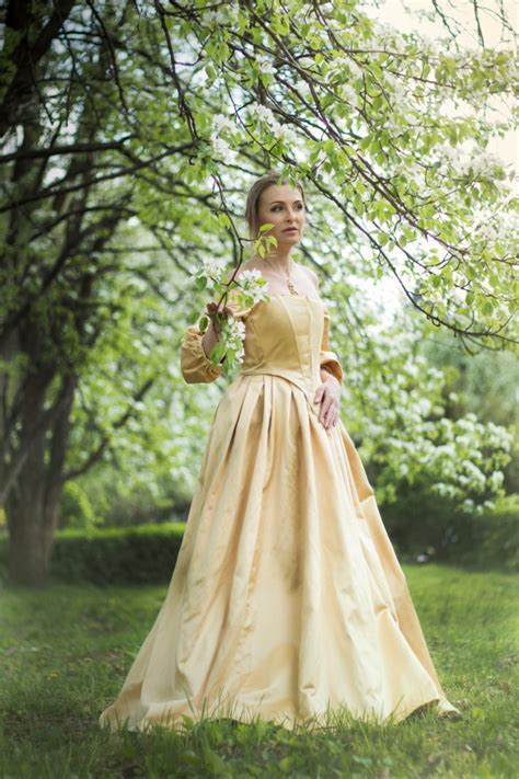 17th Century Golden Dress 1600s Gown Etsy Uk