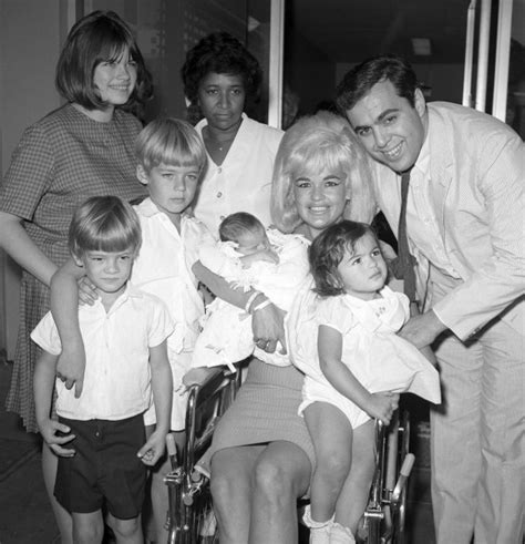 Mariska Hargitay Remembers Mom Jayne Mansfield Saying Shes Leaned