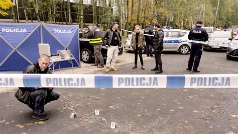 Gliniarze Odcinek Egzekucja Na Parkingu Polsat Pl