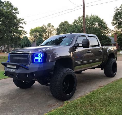 Modified Custom Lifted Chevy Trucks