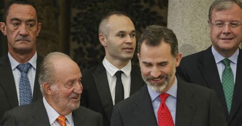 Le Roi Felipe Vi Despagne Et Son Père Le Roi Juan Carlos Ier Le 23