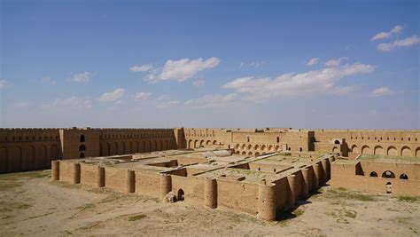 Al Ukhaidir Fortress Hanming Huang Flickr