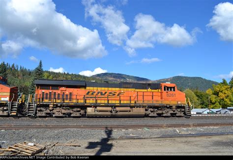 Bnsf 8261