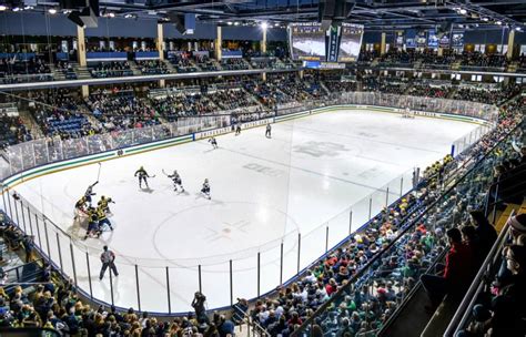 Notre Dame Fighting Irish Hockey Tickets - StubHub