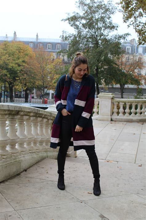 Une Fille Pas Parisienne Pull Ajour Et Lingerie Glamuse Pour Un Look Sexy F Minin