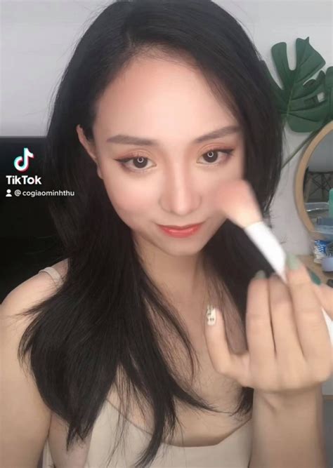 Cô giáo Minh Thu là ai Tiểu sử giáo viên vật lý hot nhất mạng xã hội