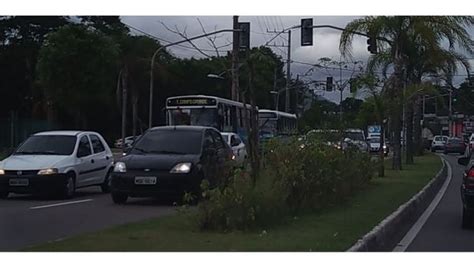 A Gazeta Protesto De Motoristas De Aplicativo Complica O Trânsito Em