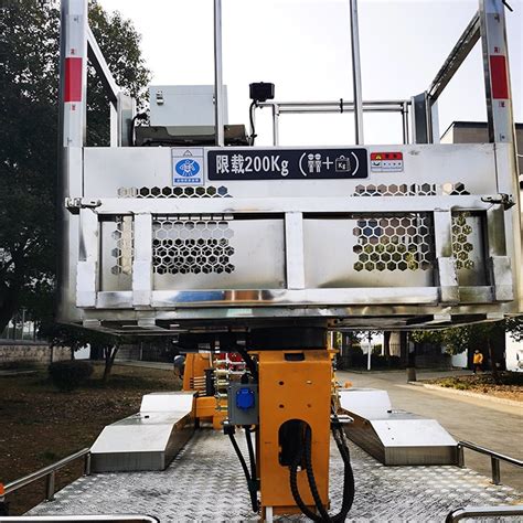 Aerial Work Platform High Altitude Operation Truck With Working Bucket