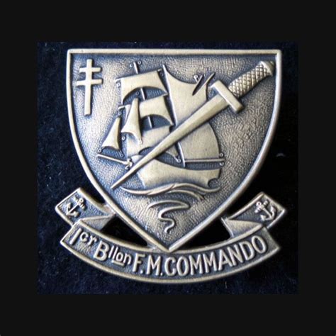 Insigne de béret bataillon fusiliers marins commando dague vaisseau