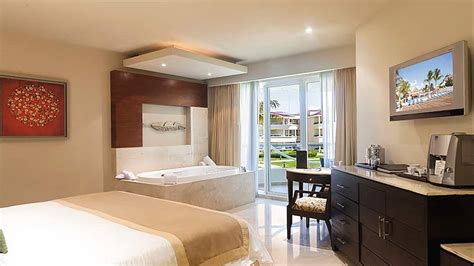 View the Rooms at Moon Palace Cancun, Cancun | Thomson now TUI