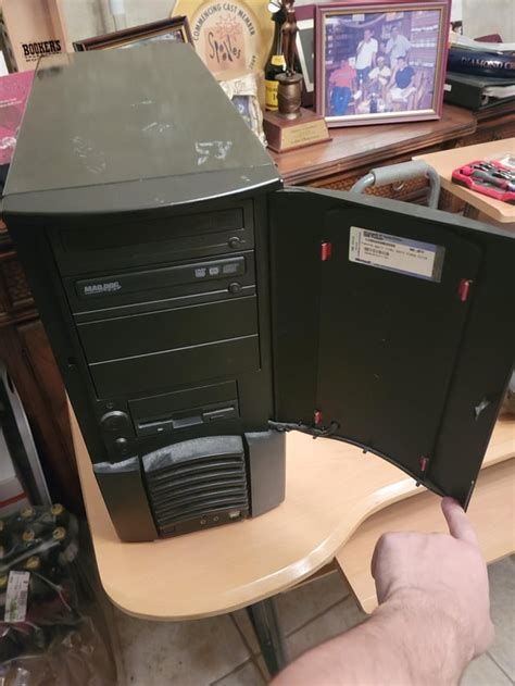 Got an old computer case. Can anyone help me figure out the exact ...