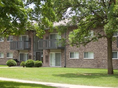 Hinsdale Lake Terrace Rentals - Willowbrook, IL | Apartments.com