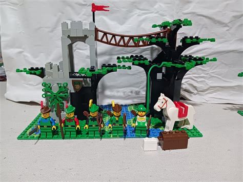 Lego Castle Forestmen 6071 Forestmens Crossing Lot Of 2 W Manual Read