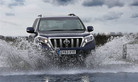 Toyota Land Cruiser: off road - Toyota UK Magazine