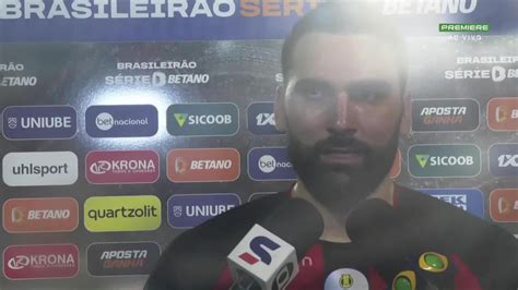 Léo Gamalho do Vitória é o jogador melhor média de gols na Série