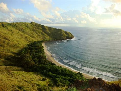 travelenravel: Anawangin Cove In Zambales: Paradise Beyond Subic