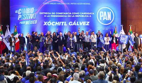 X Chitl G Lvez Recibe Constancia Como Candidata Presidencial Del Pan