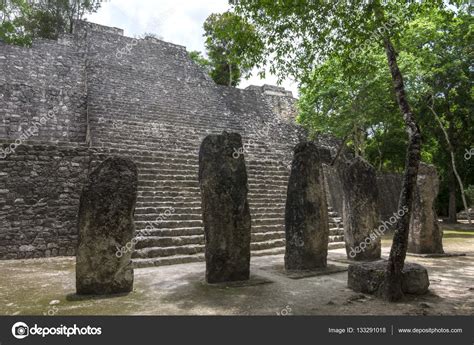 Struktur Der Calakmul Pyramide Stockfotografie Lizenzfreie Fotos