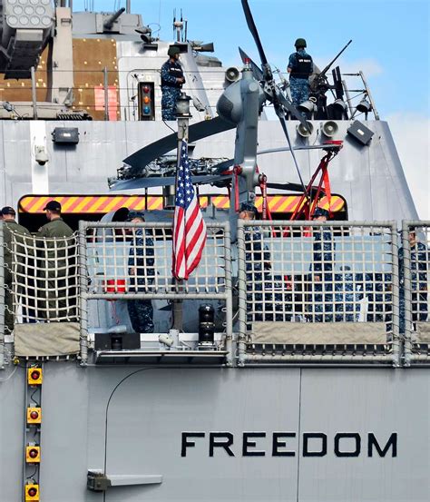 The U S Navy S First Littoral Combat Ship Uss Freedom Picryl Public