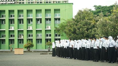 Fakultas Kedokteran UNDIP Laksanakan Upacara Secara Hybrid Fakultas