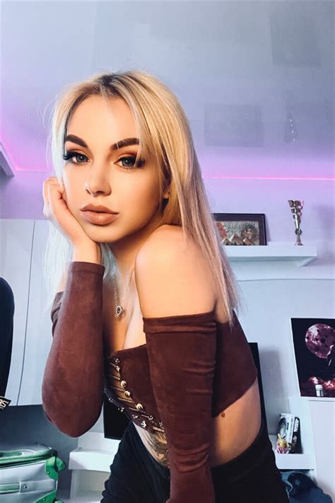 Beautiful Alina Y O From Chernigov With Blonde Hair Id