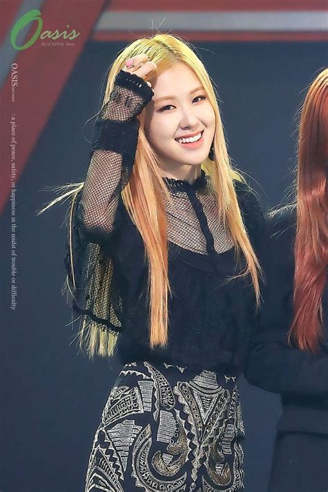 Pin by Lulamulala on Blackpink Rosé Blackpink rose Blackpink fashion