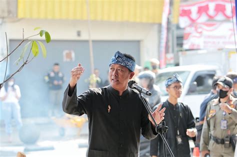 Kebakaran Pasar Sadang Serang Pemkot Bandung Siapkan Tempat Sementara