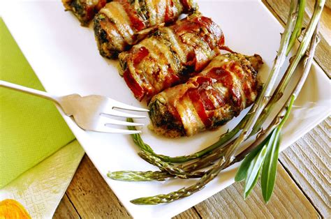 Rolls Con Asparagi E Strigoli Al Bacon Crepes Tandoori Chicken Carne