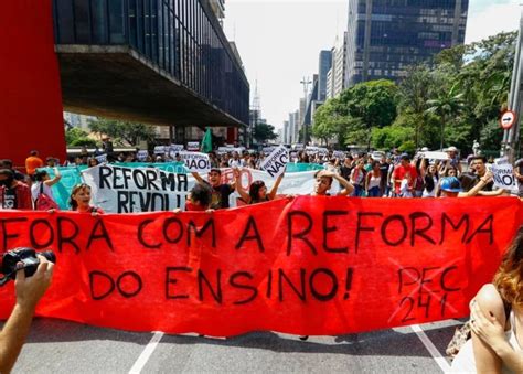 A reforma do ensino médio e o compromisso de resistir Outras Palavras