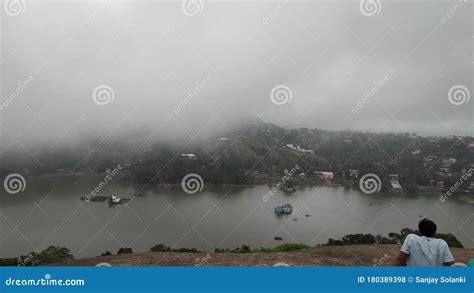 Nakki lake at Mount Abu editorial stock photo. Image of lake - 180389398