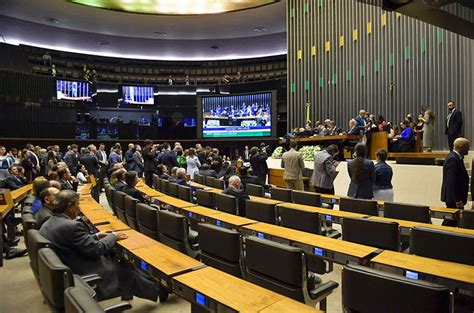 Sessão Do Congresso Para Leitura Do Requerimento Que Pede A Instalação