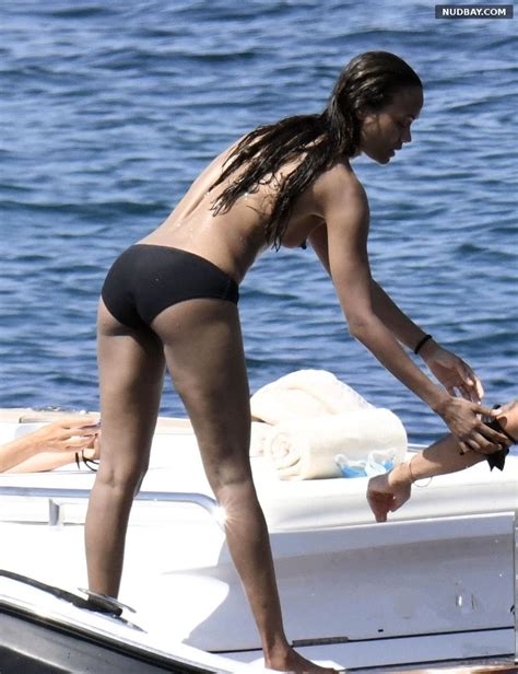 Zoe Saldana Naked On Yacht In Italy Aug 16 2021 Nudbay