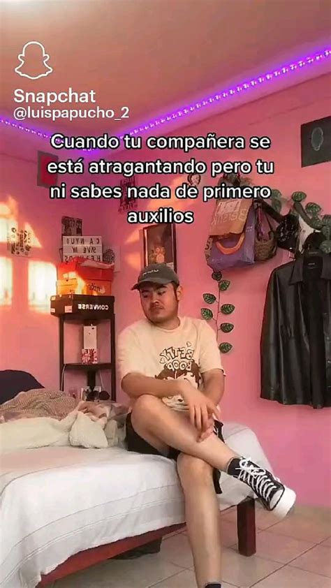 Muchos de los videos que tengo guardados queme dan muchísima risa