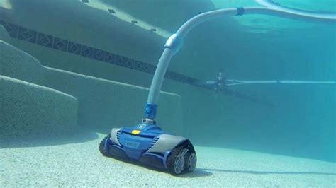 7 Best Suction Pool Cleaner – (Reviews & Buying Guide 2021)