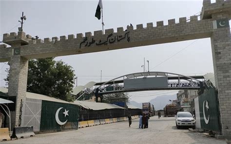 Torkham Border Between Afghanistan Pakistan Reopens Report Az