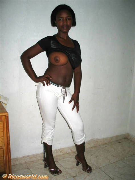 Busty Ebony Shows All Photo Gallery Porn Pics Sex Photos XXX GIFs At TNAFLIX