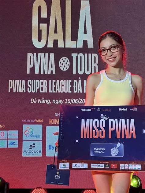 Mối tình năm 17 tuổi hot nhất làng bóng khoe visual trắng phát sáng 2 lần vô địch pickleball