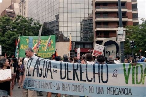 Cosquín La marcha por el agua la vida y la tierra Radio Gráfica