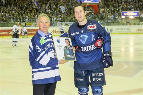 Buck Ist Panther Des Monats Profis Erc Ingolstadt