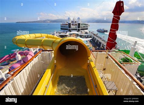 Cruise ship Norwegian Epic, Norwegian cruise line / NCL Stock Photo - Alamy