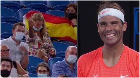 V Deo Peineta A Rafa Nadal En Pleno Partido Una Mujer La Toma Con L