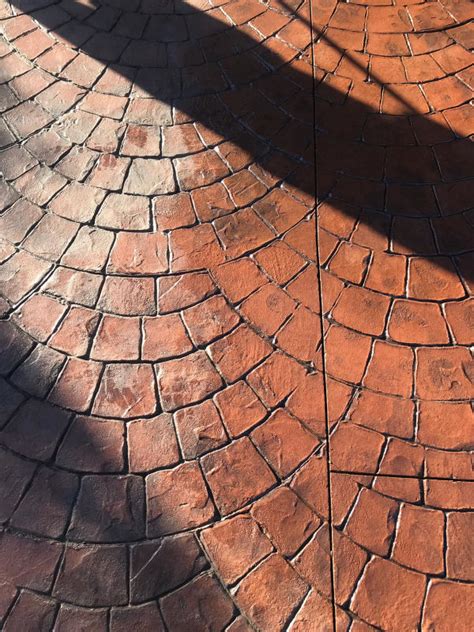 how much does it cost to reseal a driveway