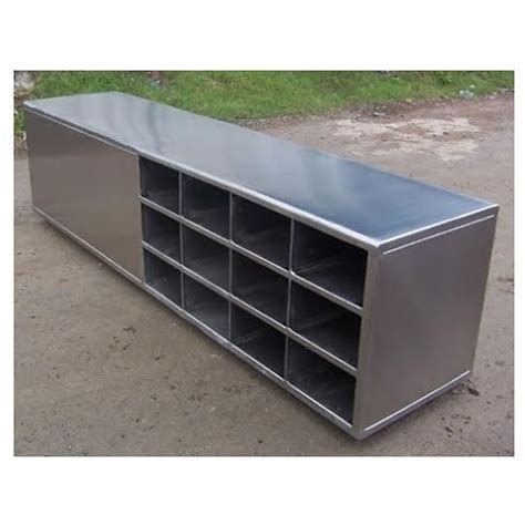 Hpe Rectangular Stainless Steel Cross Over Bench For Hospital Rs