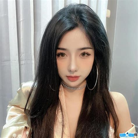 Hot girl Phạm Hồng Nhung Su Ah