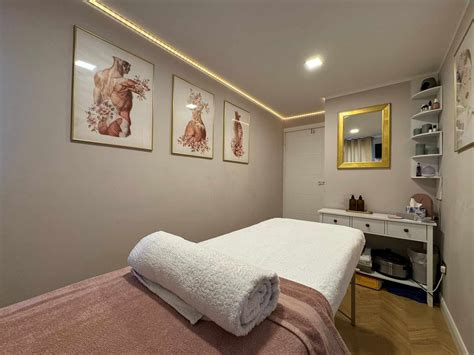 sinus face massage 5