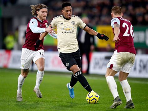 Burnley Vs Man Utd / Burnley vs Man United: Solskjaer gives update on ...