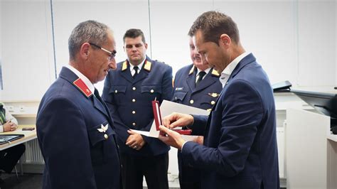 F Hrungsduo Der Betriebsfeuerwehren In Ihrer Funktion Best Tigt