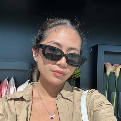 8 Hot Sexy Clarisse Cortez Bikini Pics