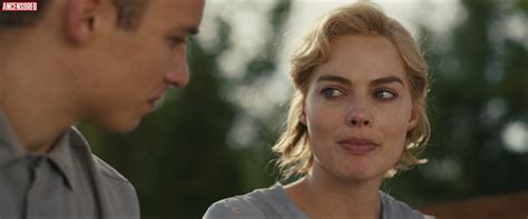 Naked Margot Robbie In Dreamland III